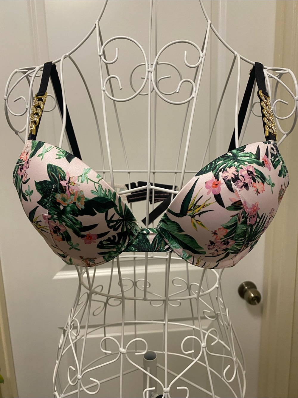 Victoria's Secret Pink Floral Push-Up Bra with Gold Chain Straps - Picture 4 of 6